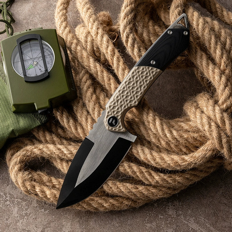 VG10 Damascus blade and handle detail